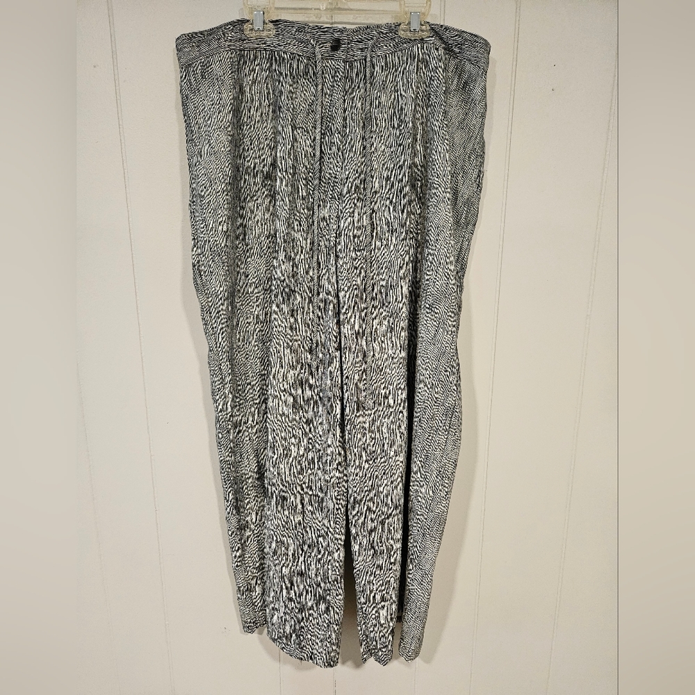 Intriguing Threads Pants XL Black White Zebra Stripe Capri 38x25 Drawstring